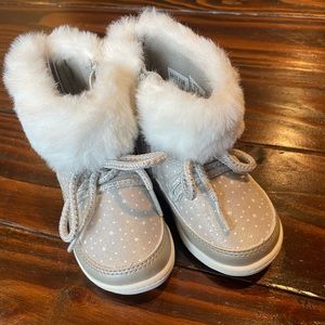 Stride Rite 360 boots